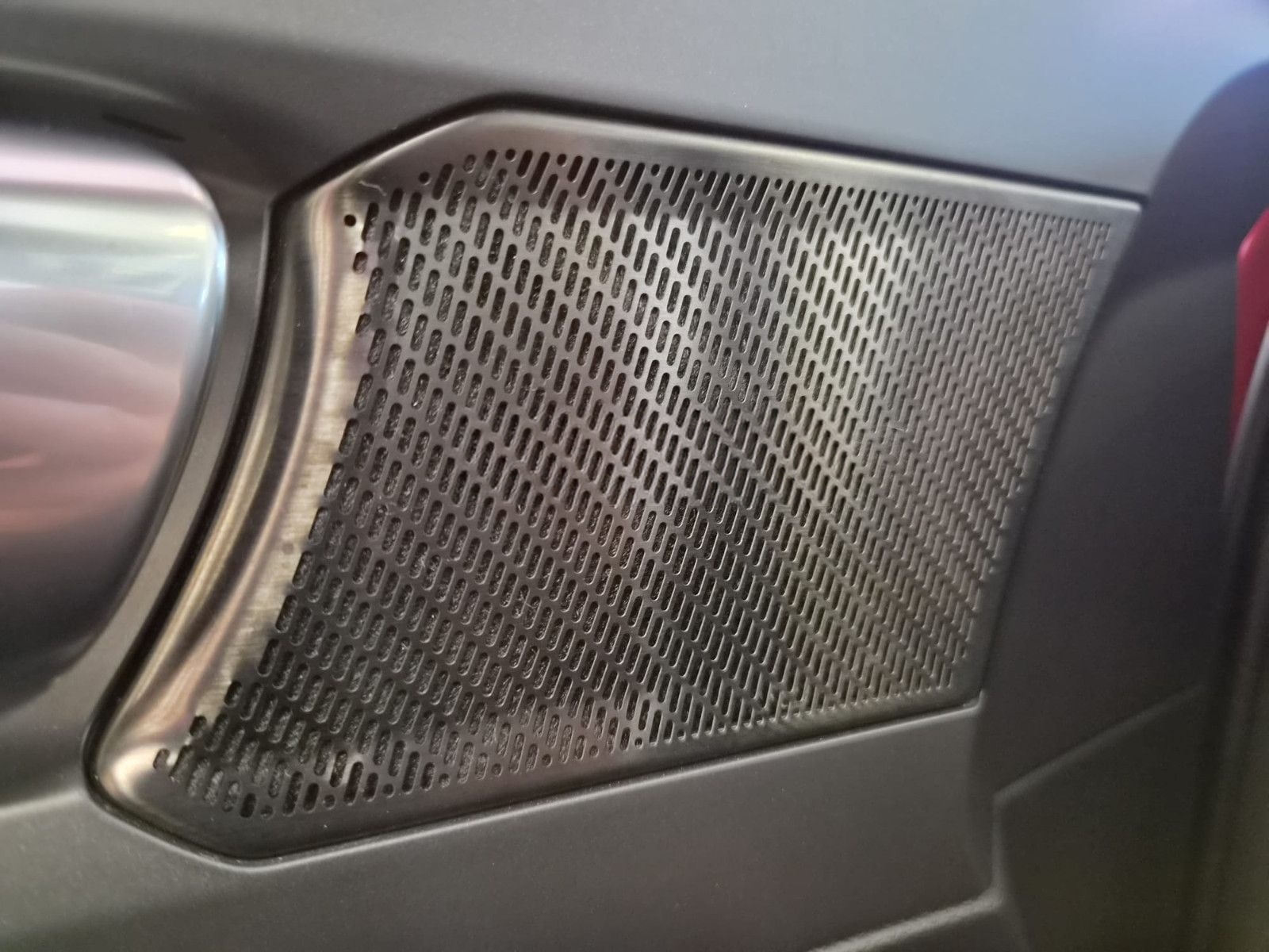 Volvo XC 40Momentum AWD / H&K Sound / 1. Hand / S-HEFT foto 17