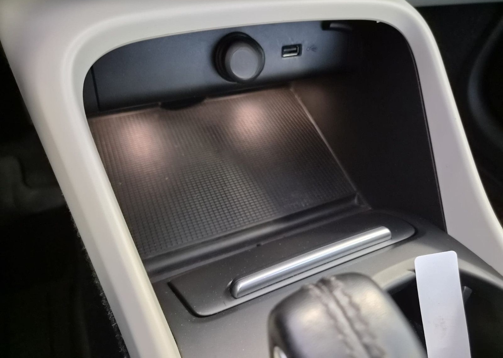 Volvo XC 40Momentum AWD / H&K Sound / 1. Hand / S-HEFT foto 22