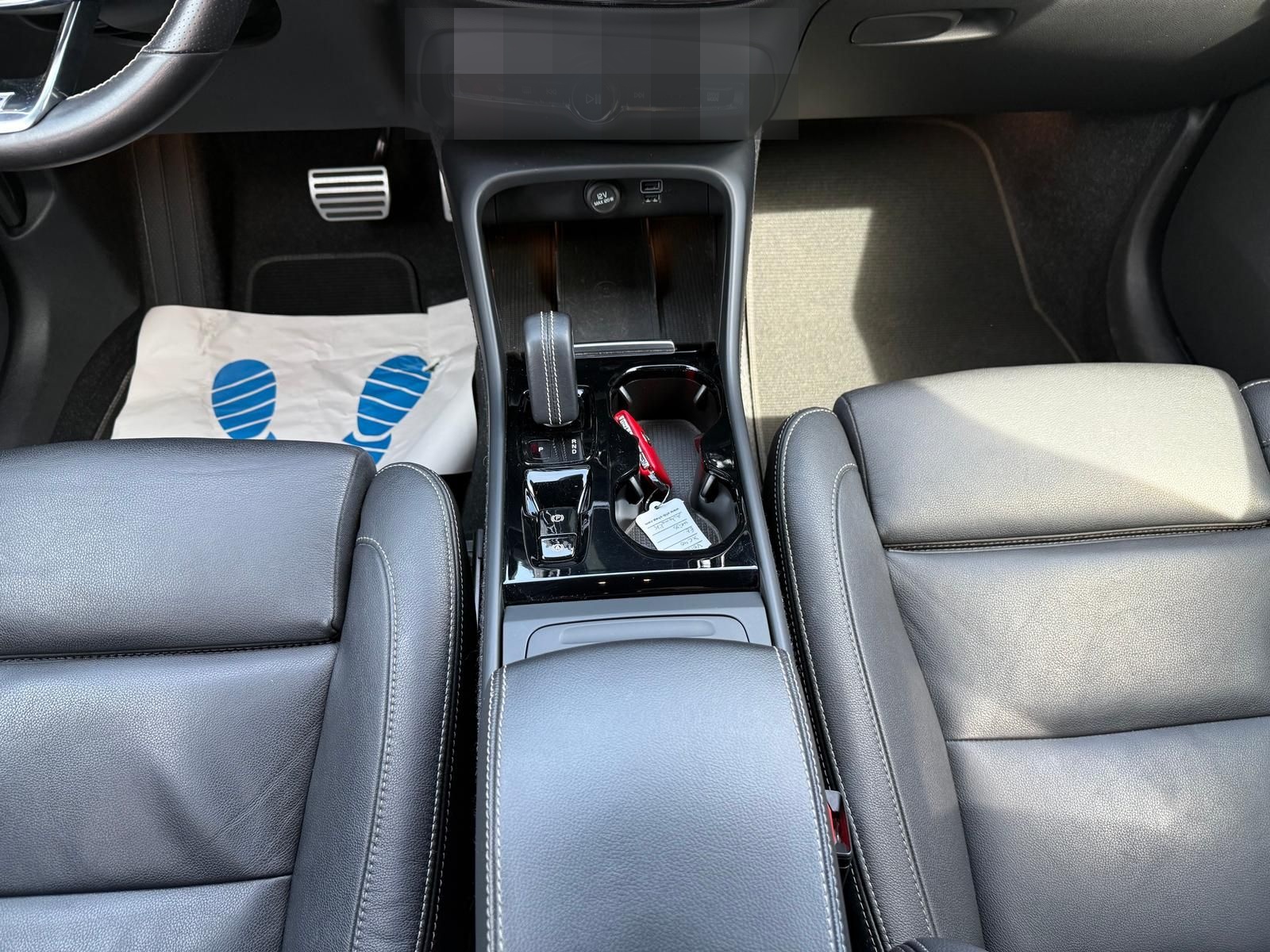 Volvo XC40 1.5 KAT R Design 2WD*RFK*SHZ*Navi*SHA*LED foto 18