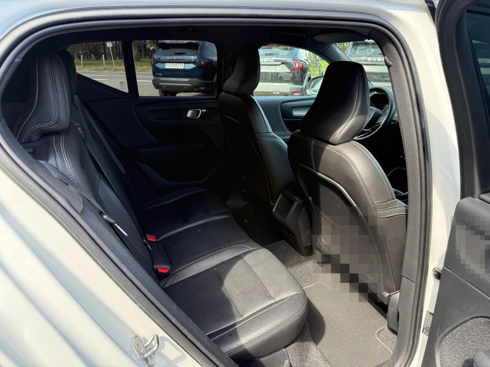 Volvo XC40 1.5 KAT R Design 2WD*RFK*SHZ*Navi*SHA*LED foto 22