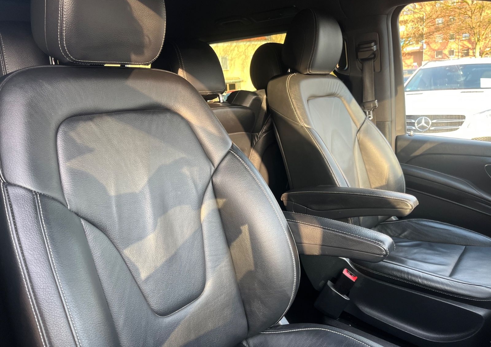Mercedes-Benz V 250 d lang Avantgarde/8 Sitze foto 13