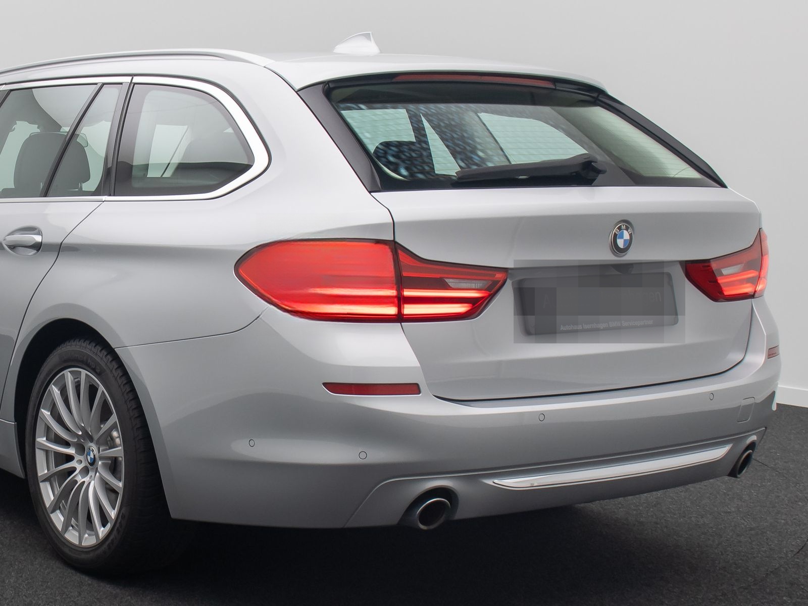 BMW 530d xD LuxuryLine Panoram 360°HUD HiFi DisplKey foto 15