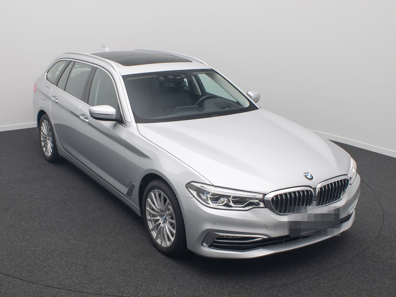 BMW 530d xD LuxuryLine Panoram 360°HUD HiFi DisplKey foto 3