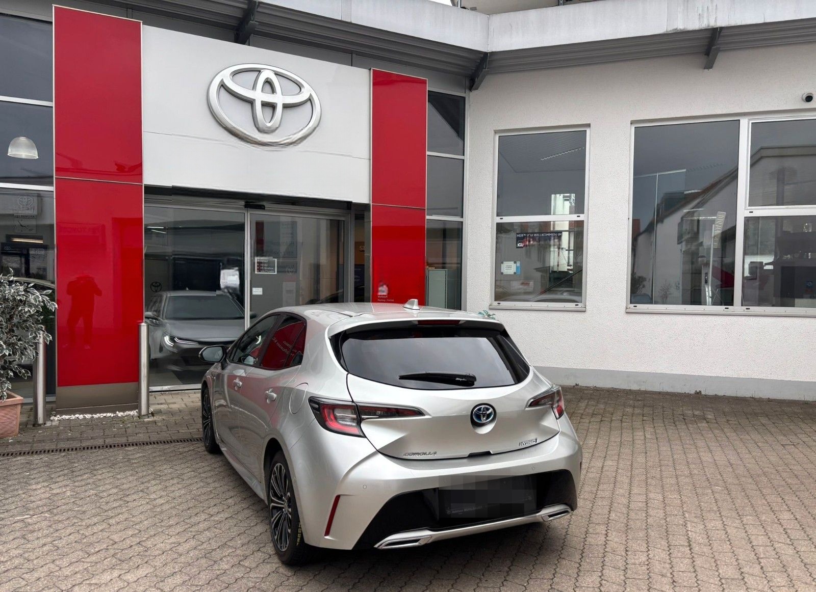 Toyota Corolla Hybrid Team D I Sitzheizung I KAMERA foto 15