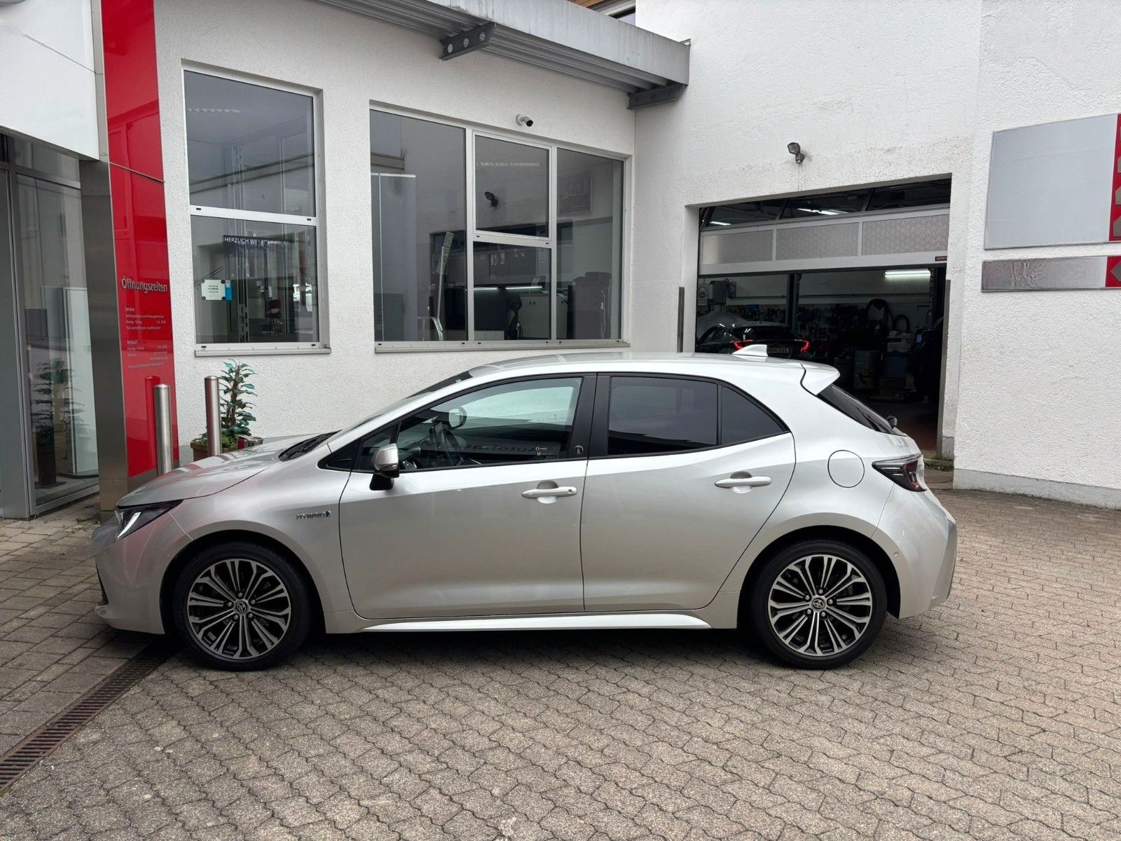Toyota Corolla Hybrid Team D I Sitzheizung I KAMERA foto 20