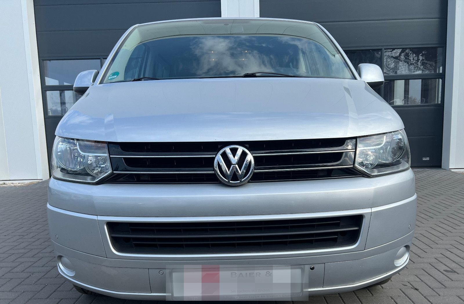 Volkswagen T5 Caravelle Comf. lang DSG 9 Sitzer AHK PDC Nav foto 3