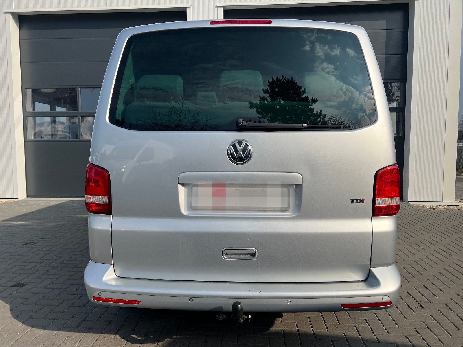 Volkswagen T5 Caravelle Comf. lang DSG 9 Sitzer AHK PDC Nav foto 7