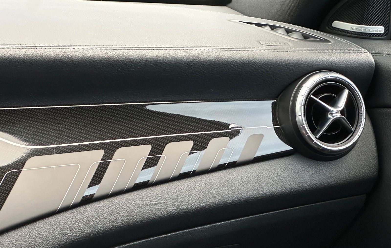 Mercedes-Benz CLA 45 AMG Shooting Brake LED PANO HK SPORT AGA foto 14