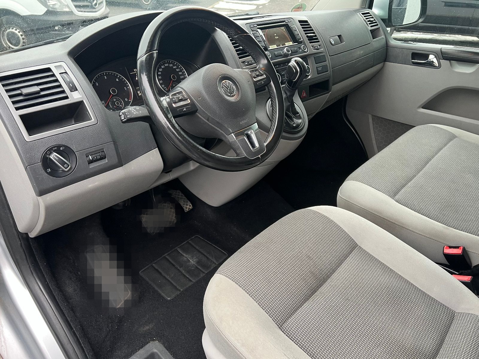 Volkswagen T5 Caravelle Comf. lang 9 Sitzer DSG PDC SH Temp foto 11