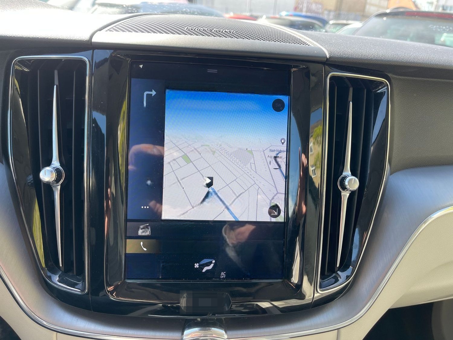 Volvo XC60 Momentum 2WD/TempomatLED/Bluetooth/Navi/Kam foto 16