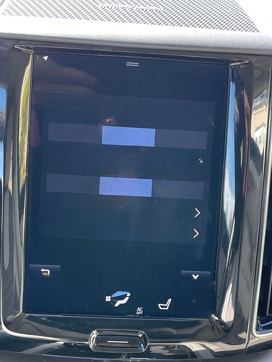 Volvo XC60 Momentum 2WD/TempomatLED/Bluetooth/Navi/Kam foto 17