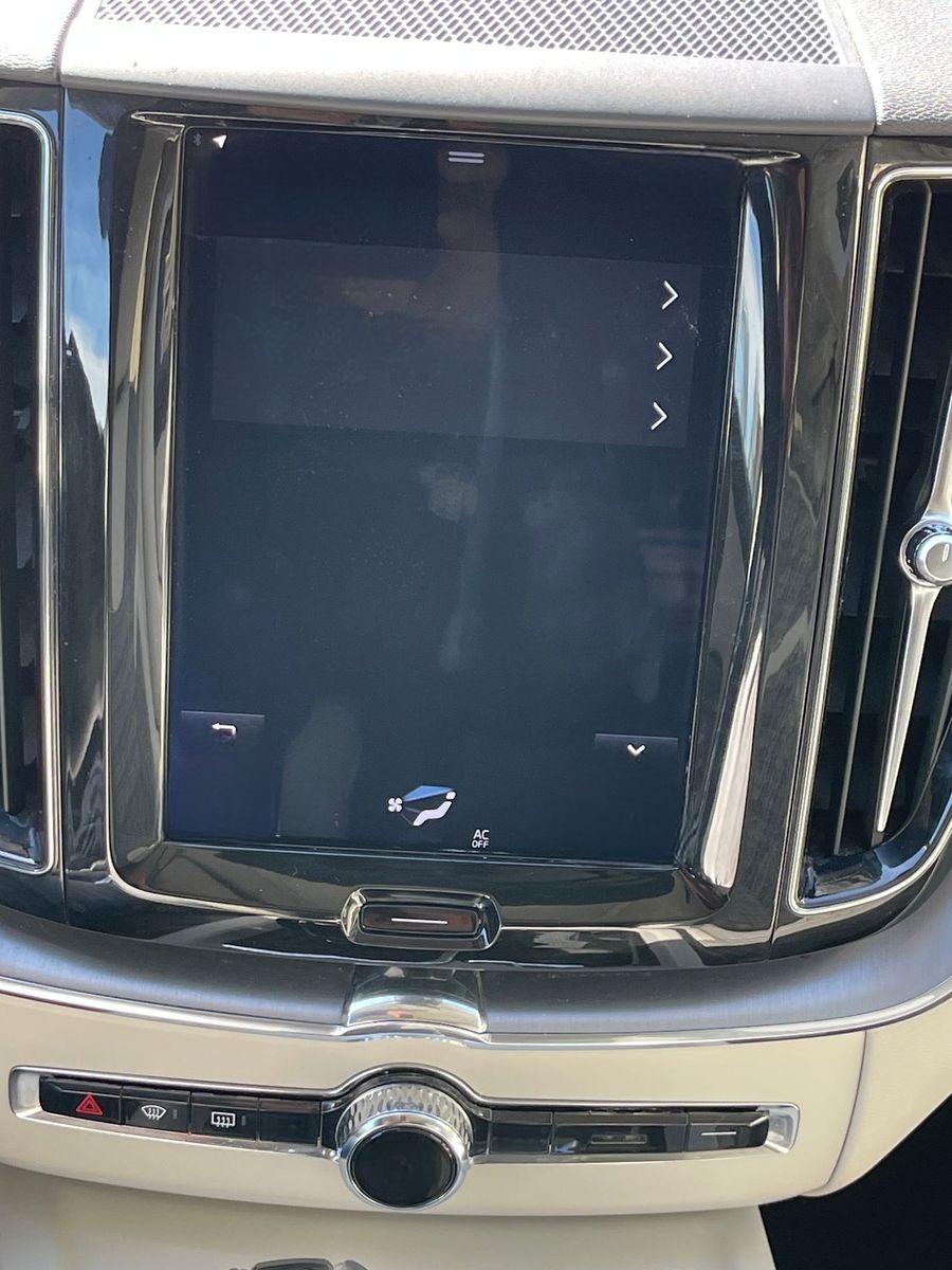 Volvo XC60 Momentum 2WD/TempomatLED/Bluetooth/Navi/Kam foto 20