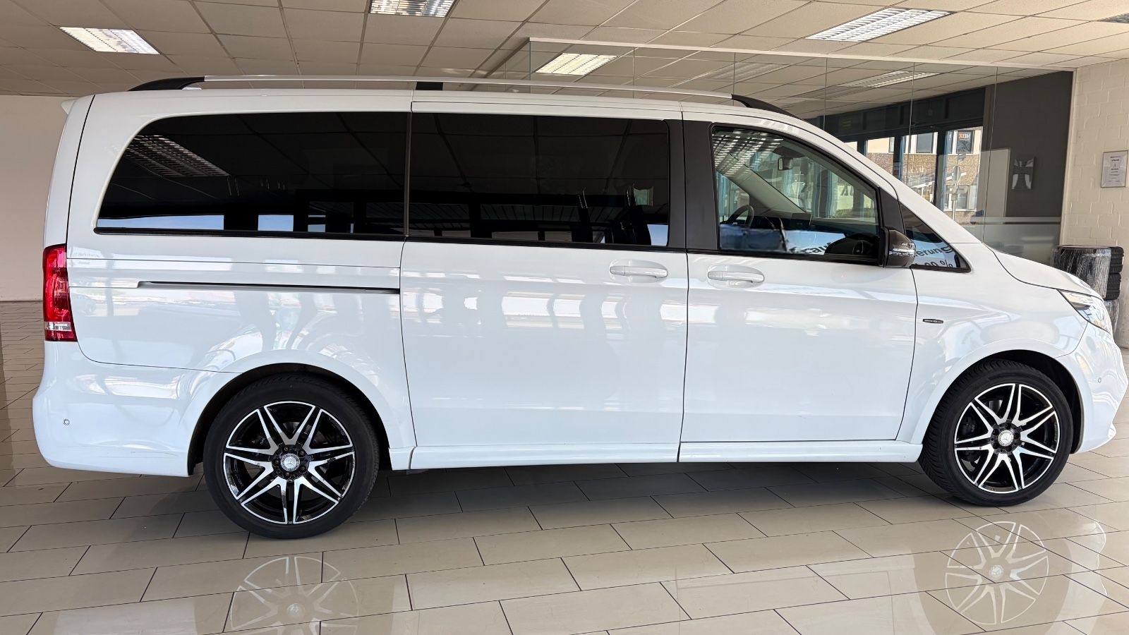 Mercedes-Benz V 250d Lang *AMG-Burmester-360-Nappa-LED-Comma** foto 5