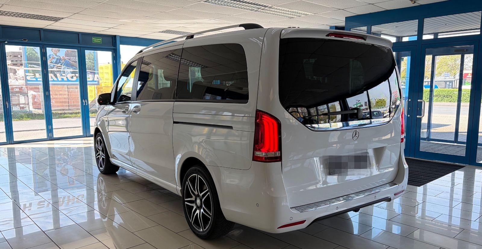 Mercedes-Benz V 250d Lang *AMG-Burmester-360-Nappa-LED-Comma** foto 8