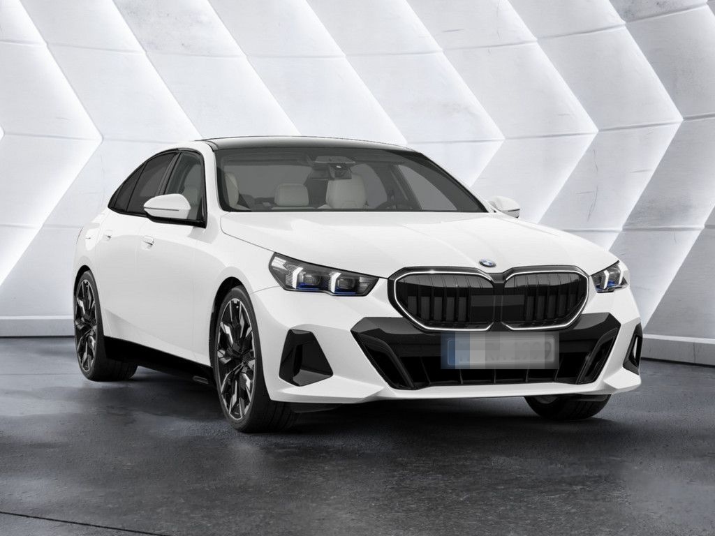 BMW 520d xDrive M-Sport NAVI B&W STANDHZ LED PANO foto 4