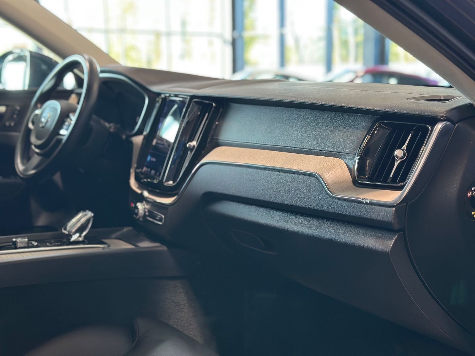 Volvo XC60 B4 D Inscription Geartronic 1.HA/R-CAM/19LM foto 24