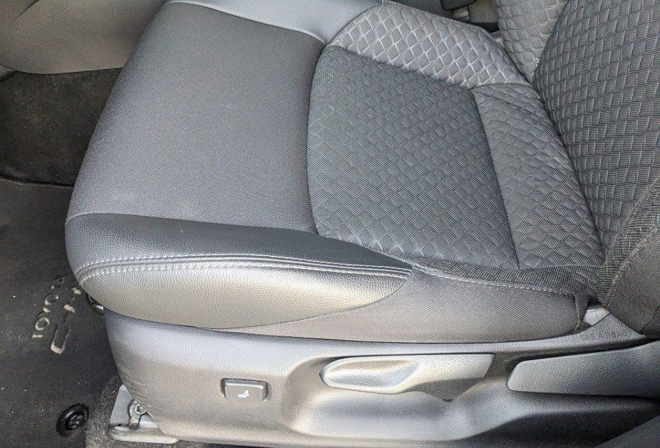 Toyota C-HR 2.0l Hybrid Team D Bi-LED Kamera foto 19