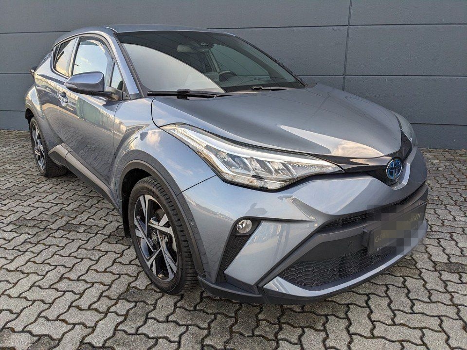 Toyota C-HR 2.0l Hybrid Team D Bi-LED Kamera foto 3