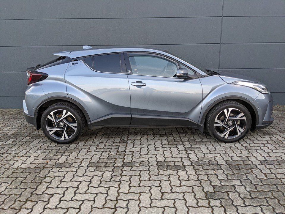 Toyota C-HR 2.0l Hybrid Team D Bi-LED Kamera foto 4