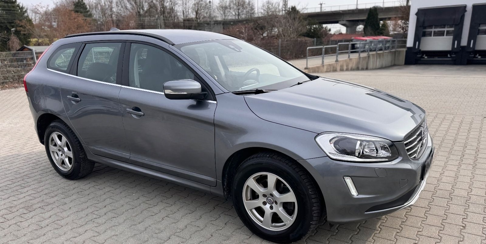 Volvo XC60 Momentum Leder Navi AWD Kamera foto 7