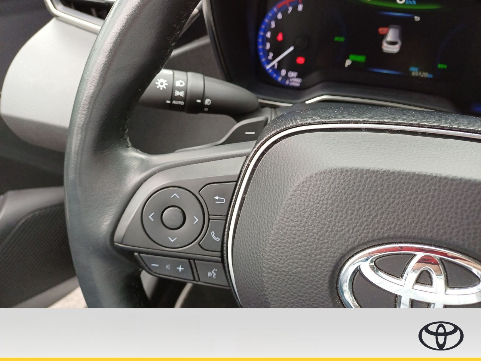 Toyota Corolla TS Sitzhzg/Kam/PDC/ALU foto 17