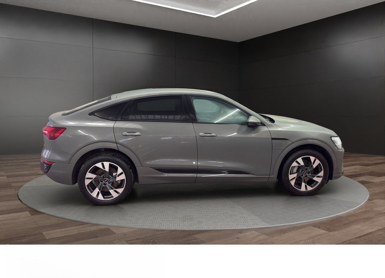 Audi Q8 e-tron Sportback 50 quattro S line LED+Kamera foto 4