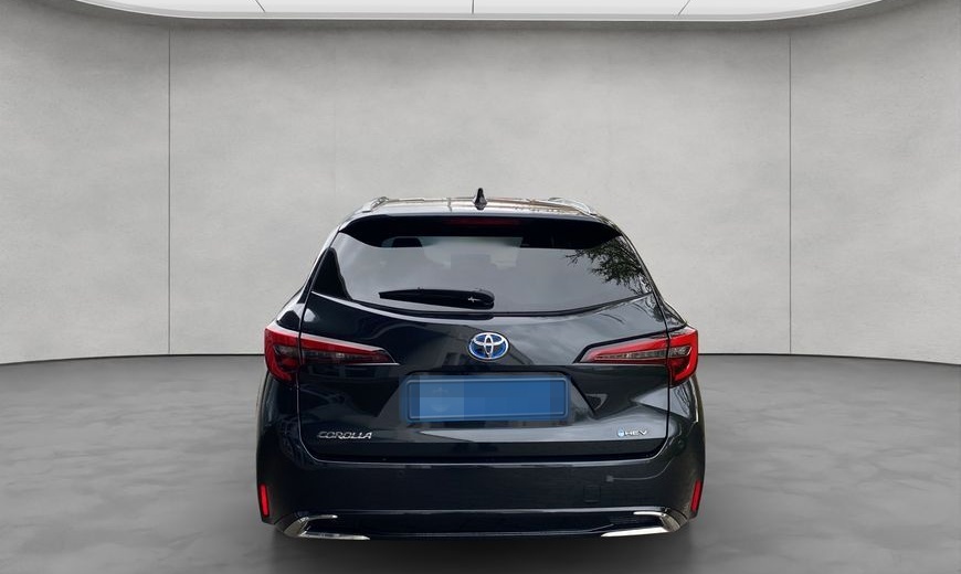 Toyota Corolla 1.8 Hybrid Sports Team Deutschland foto 4