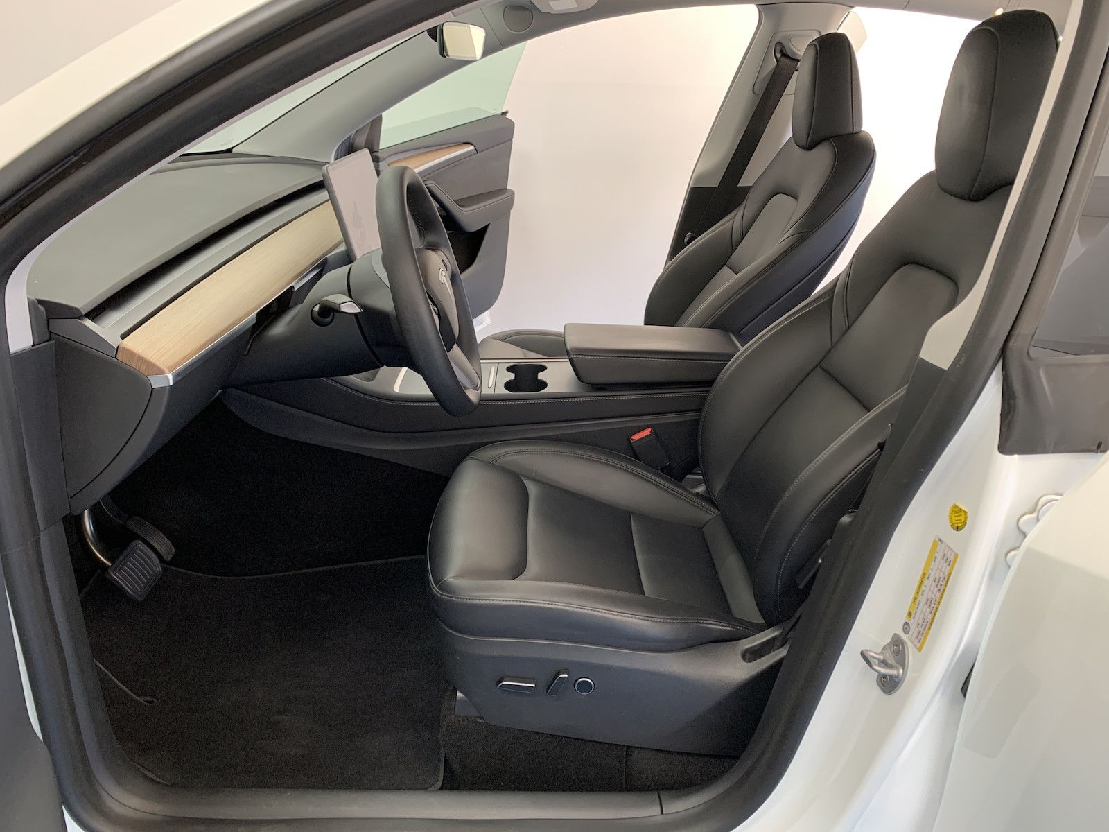 Tesla Model Y Long Range Dual AWD/ACC/KLIMA/360/SHZ/8f foto 9