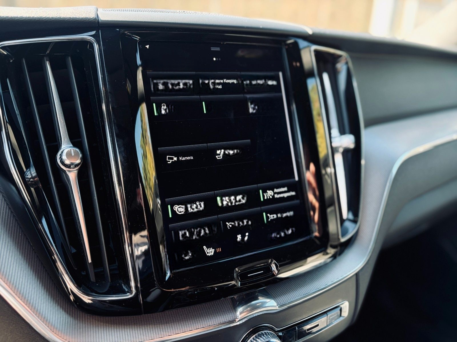 Volvo XC60 R Design+Leder+4xKamera+H&K+ACC+LED+Carplay foto 22