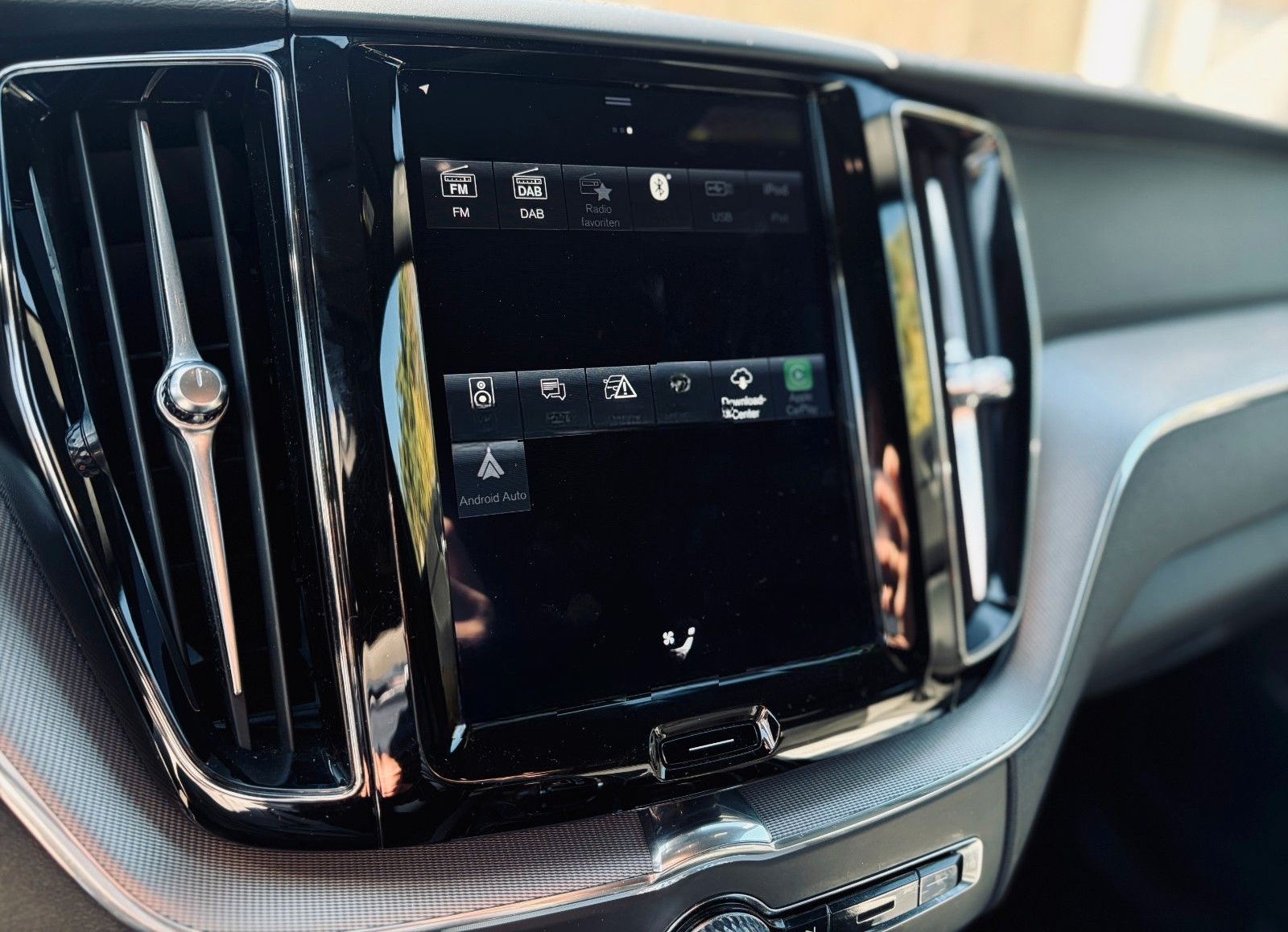 Volvo XC60 R Design+Leder+4xKamera+H&K+ACC+LED+Carplay foto 23