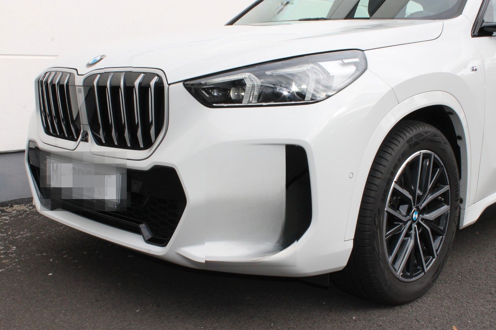 BMW X1 xDr. 23i M-Sport, NAVI, HUD, ad LED, ACC, H/K foto 4