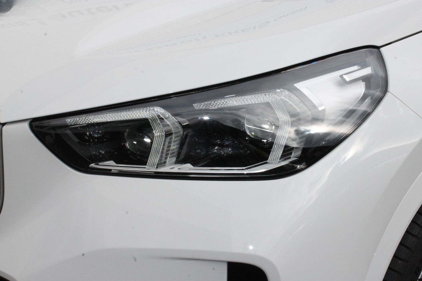 BMW X1 xDr. 23i M-Sport, NAVI, HUD, ad LED, ACC, H/K foto 5