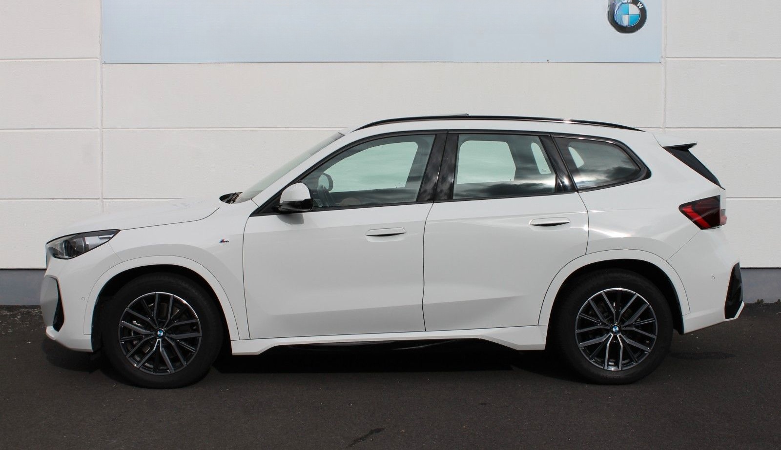 BMW X1 xDr. 23i M-Sport, NAVI, HUD, ad LED, ACC, H/K foto 9