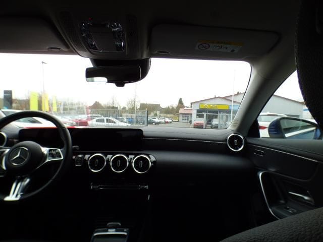 Mercedes-Benz CLA 180 SB Verkehrsassist Line Advanced Winter foto 13
