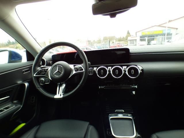 Mercedes-Benz CLA 180 SB Verkehrsassist Line Advanced Winter foto 24