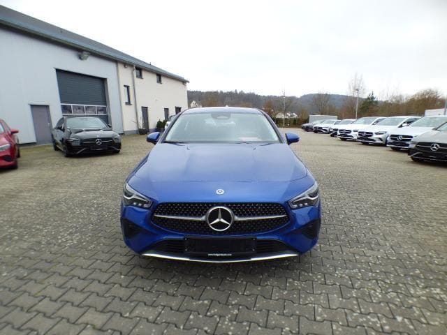 Mercedes-Benz CLA 180 SB Verkehrsassist Line Advanced Winter foto 5