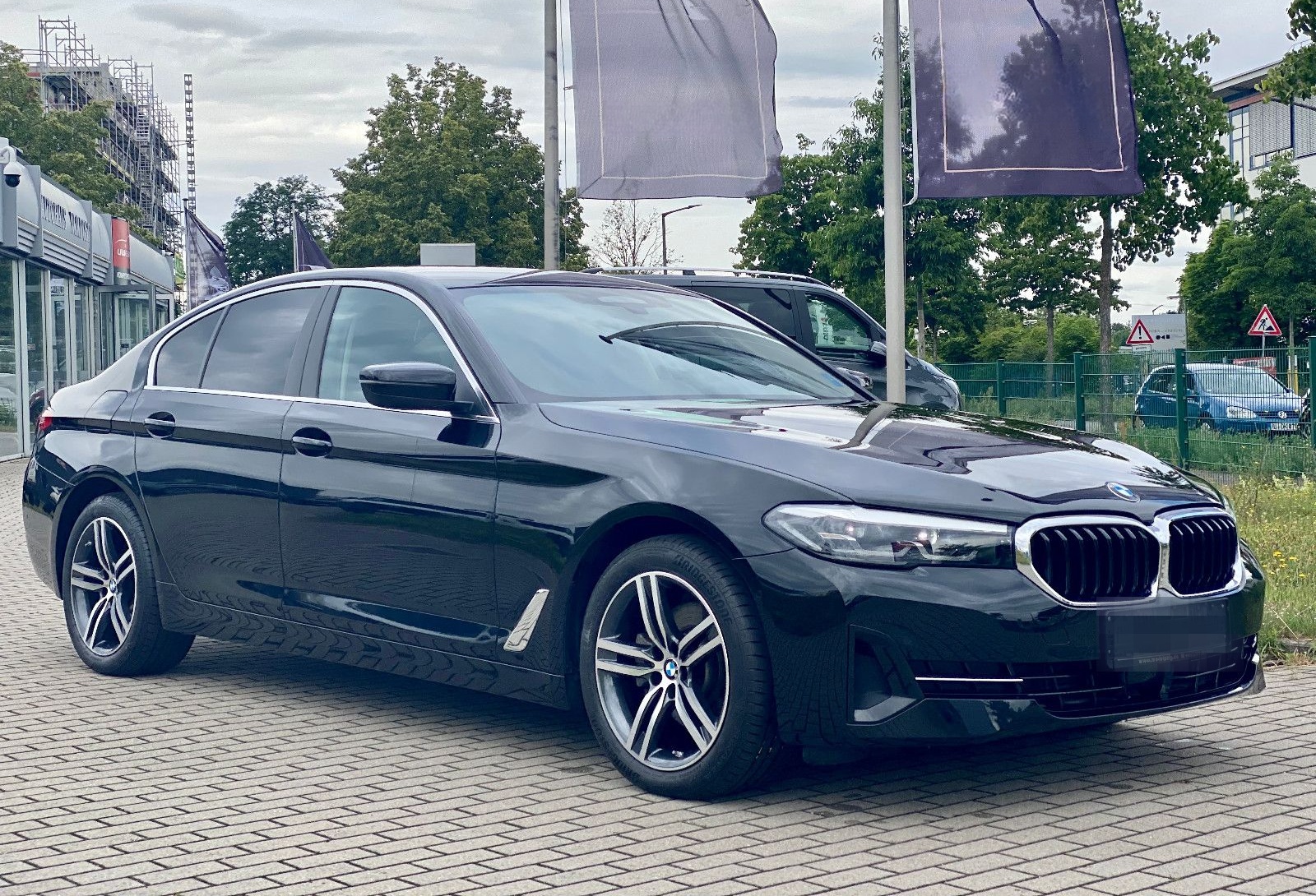 BMW 520 d xDrive Navi AHK 18 Zoll Standheizung foto 2