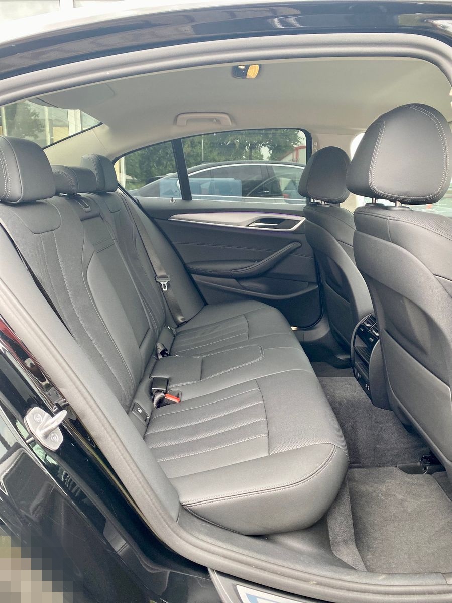 BMW 520 d xDrive Navi AHK 18 Zoll Standheizung foto 9