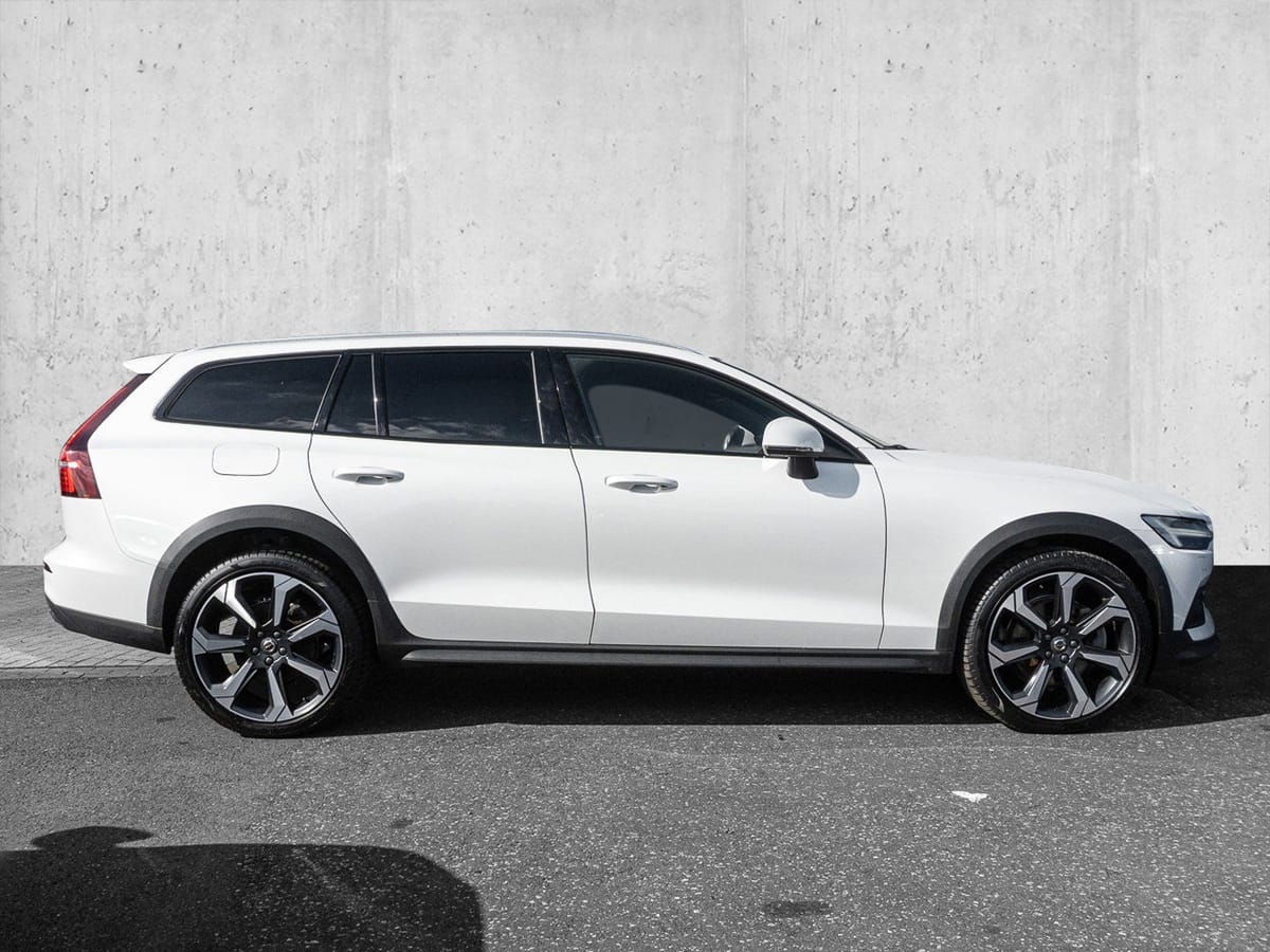 Volvo V60 Cross Country B4 D AWD Plus Bright AHK H&K foto 5