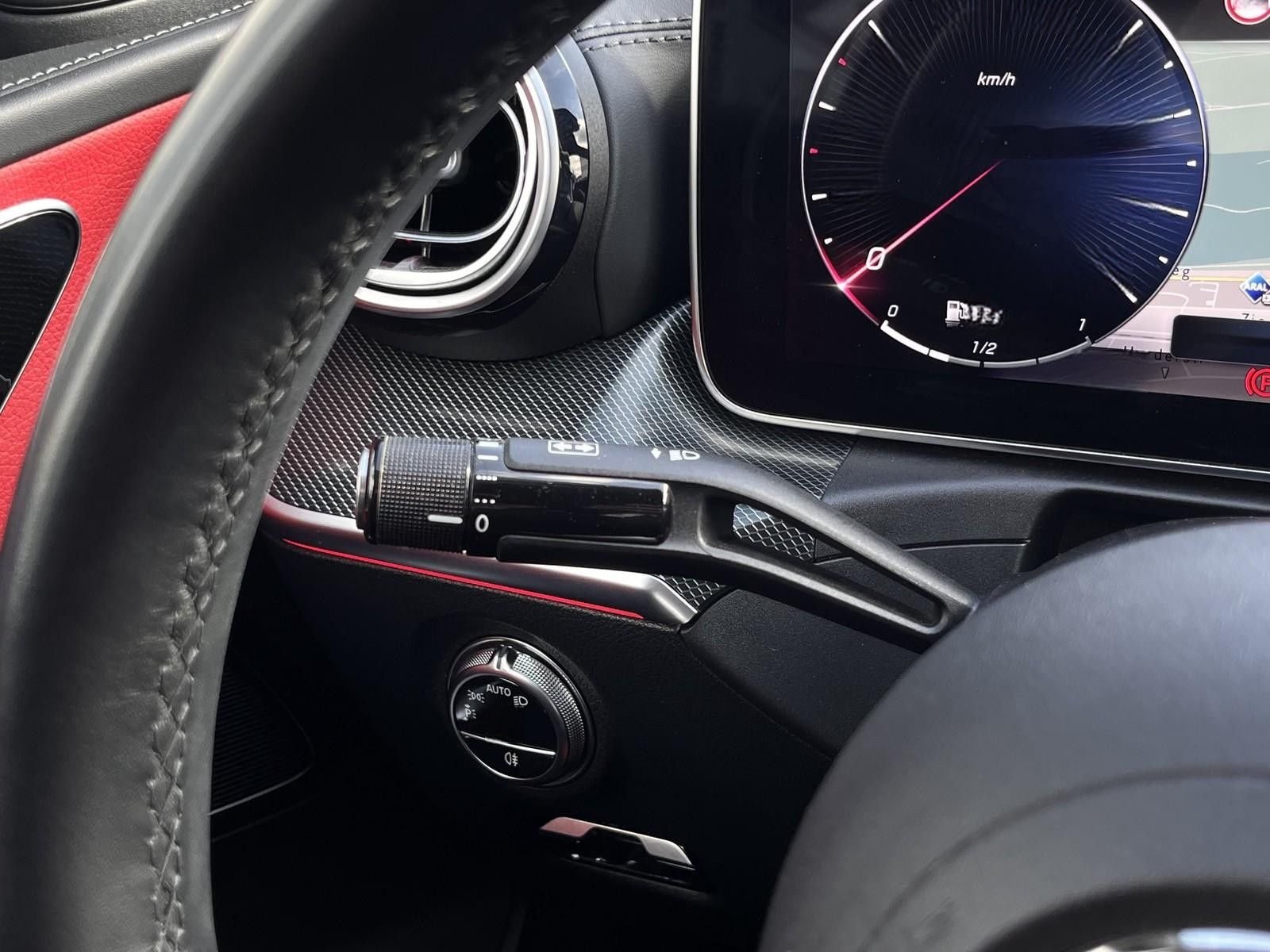 Mercedes-Benz C 300 4Matic/HYBR.BENZIN/AMG-LINE/ACC/NAVI/PANO/ foto 18