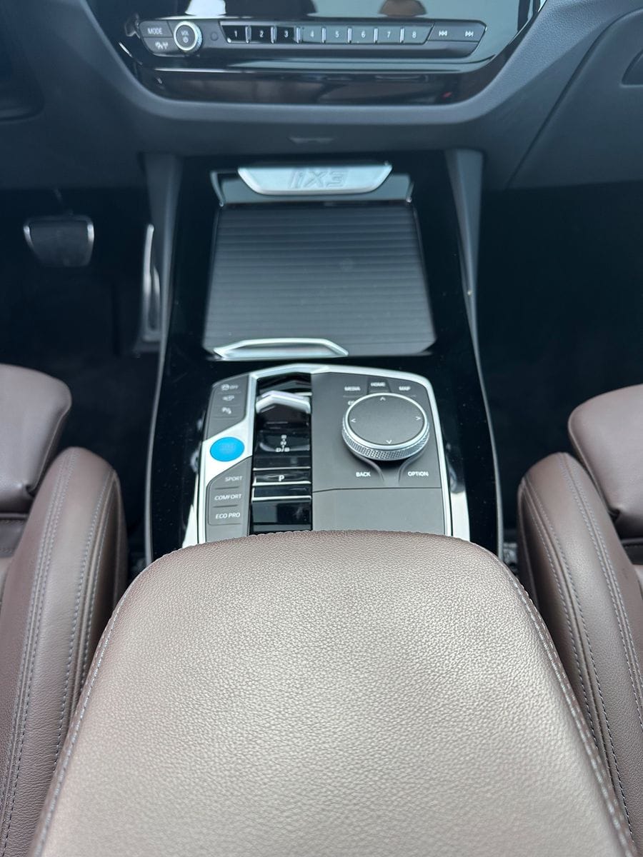 BMW iX3 Impressive M-Sport NAV+LED+PANO+AHK+HUD+20ZO foto 16