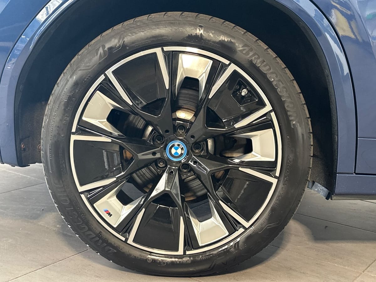 BMW iX3 Impressive M-Sport NAV+LED+PANO+AHK+HUD+20ZO foto 3