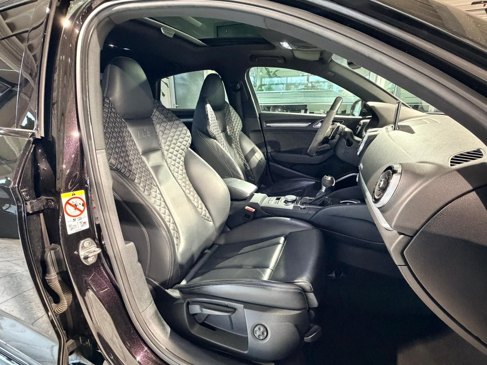 Audi RS3 LIMOUSINE*RS-SITZE*PANO*VIRTUAL*19"*B&O*LED foto 15