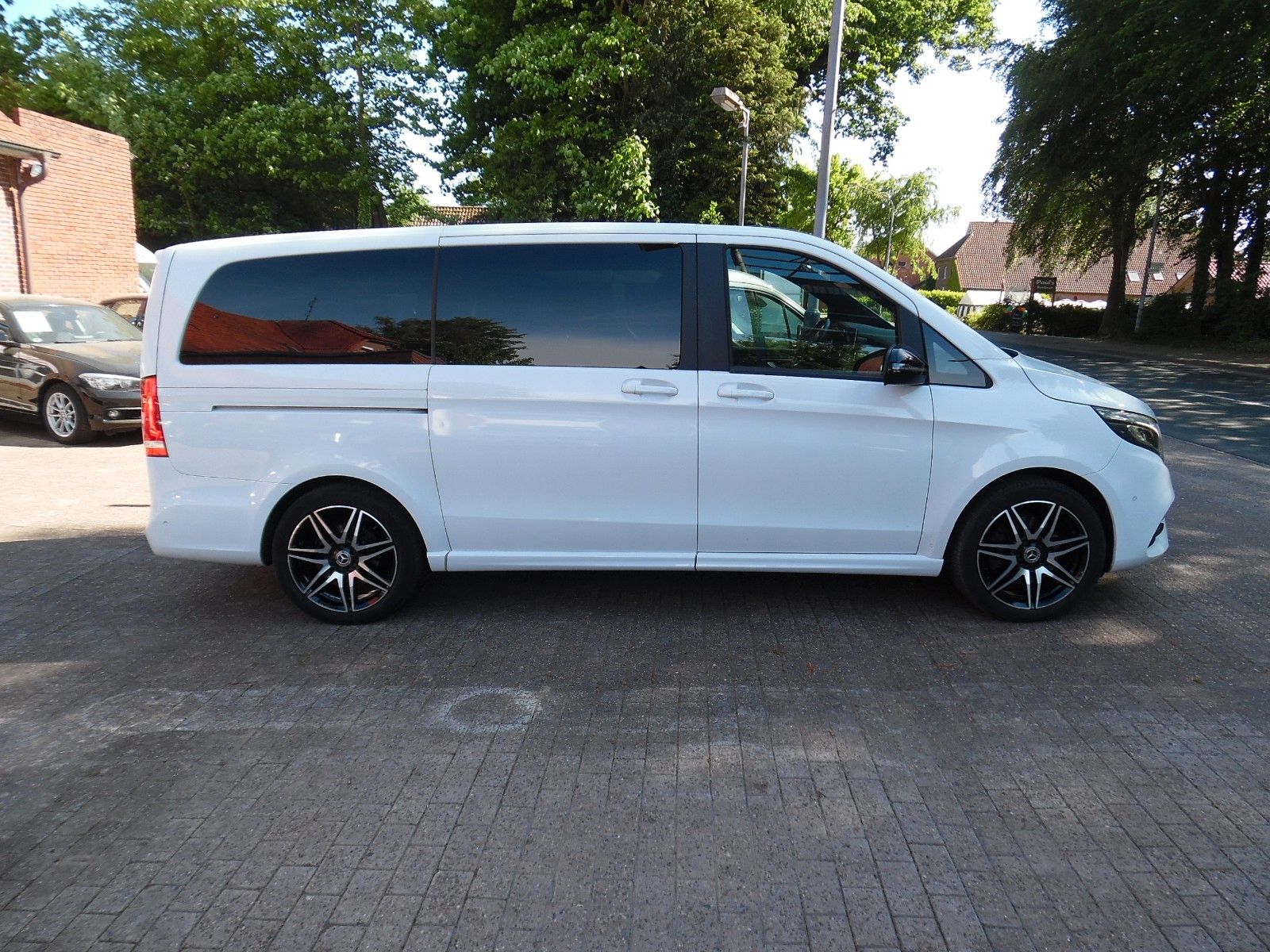 Mercedes-Benz V 250 d AMG-LINE Lang 7-Sitzer*9 GTronic*19 Zoll foto 3