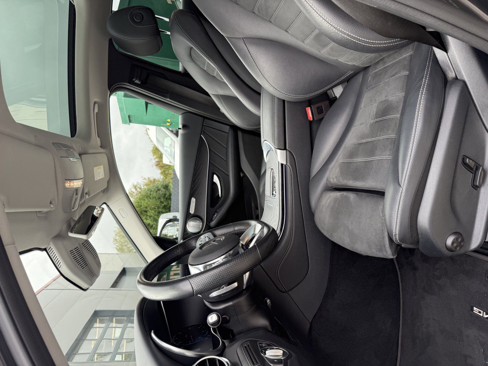 Mercedes-Benz GLC 220 d AMG Line 4Matic Kamera Navi Pano LED A foto 11