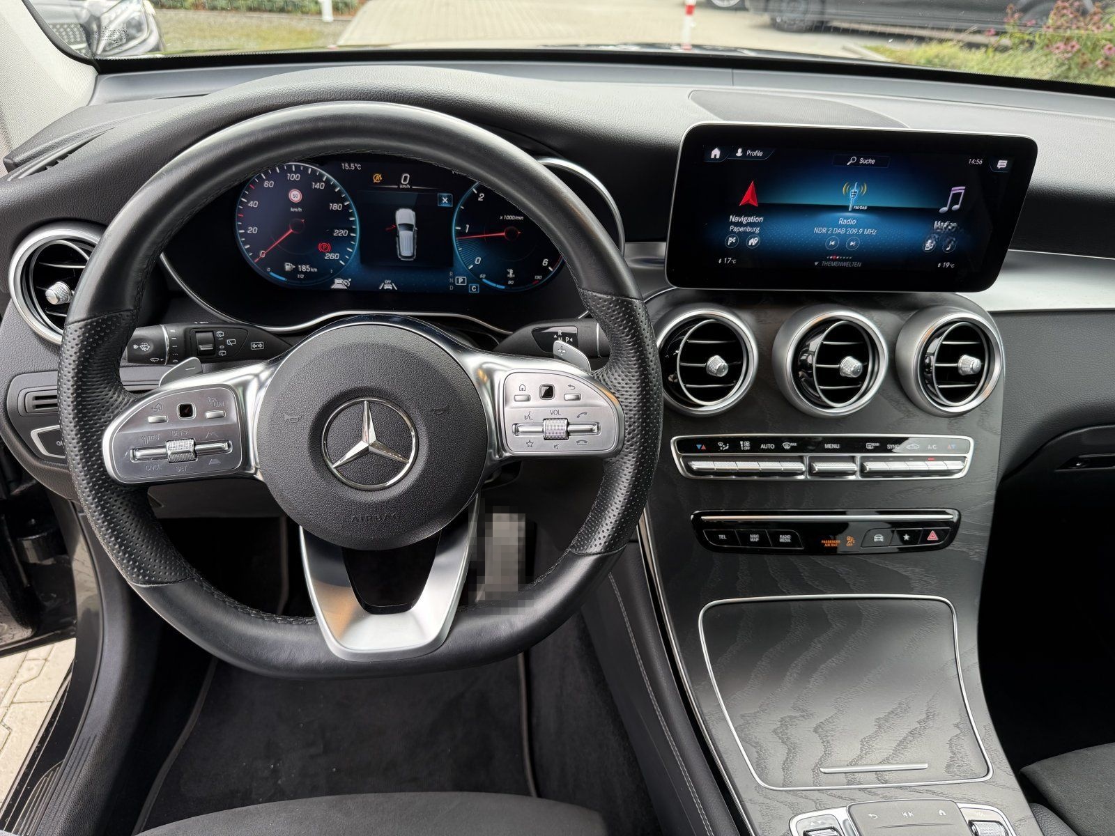 Mercedes-Benz GLC 220 d AMG Line 4Matic Kamera Navi Pano LED A foto 13