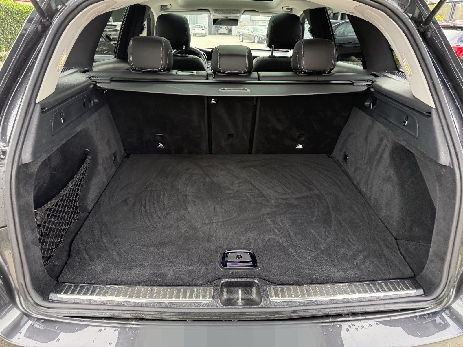 Mercedes-Benz GLC 220 d AMG Line 4Matic Kamera Navi Pano LED A foto 9