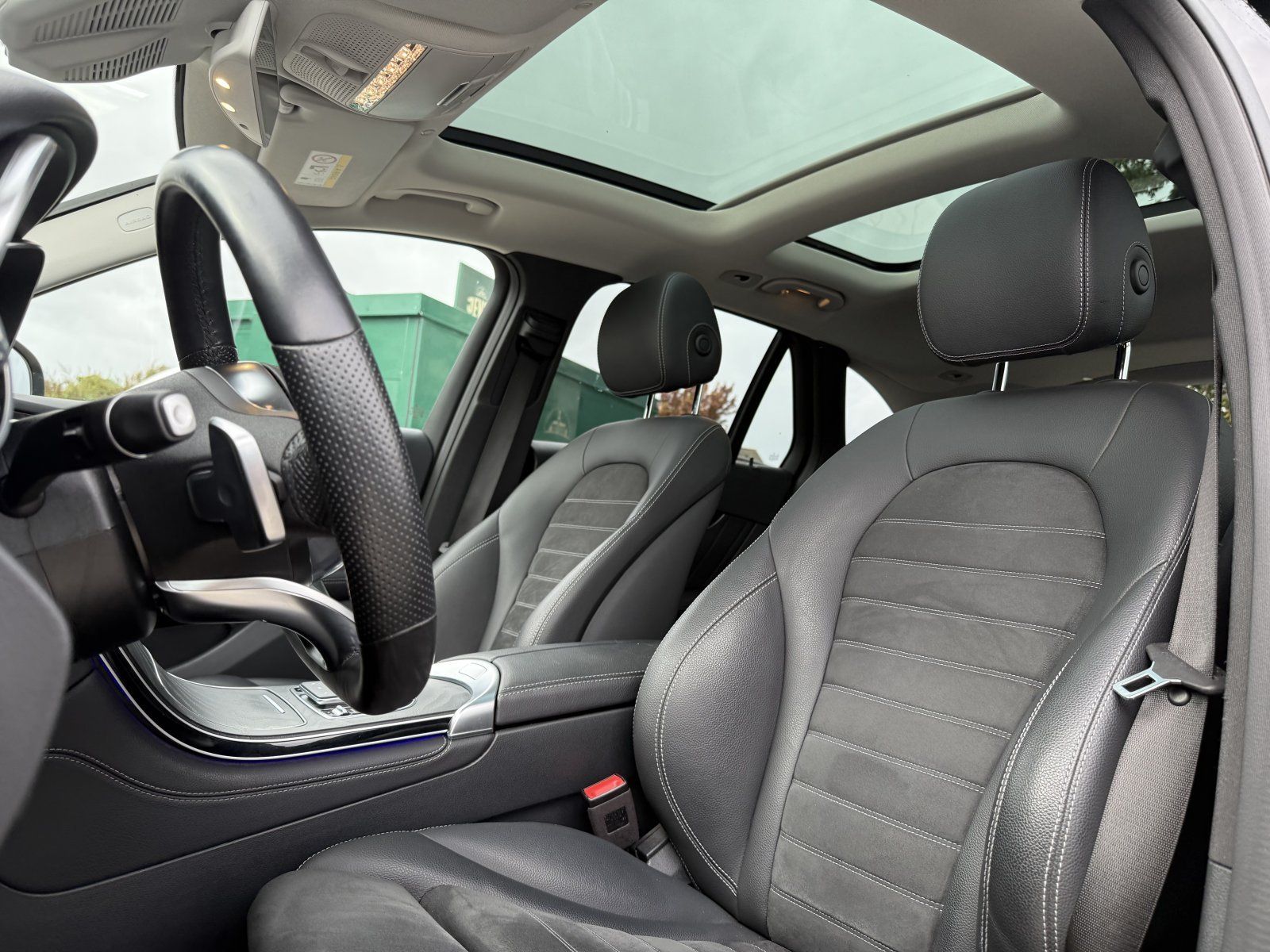 Mercedes-Benz GLC 220 d AMG Line 4Matic Kamera Navi Pano LED A foto 10