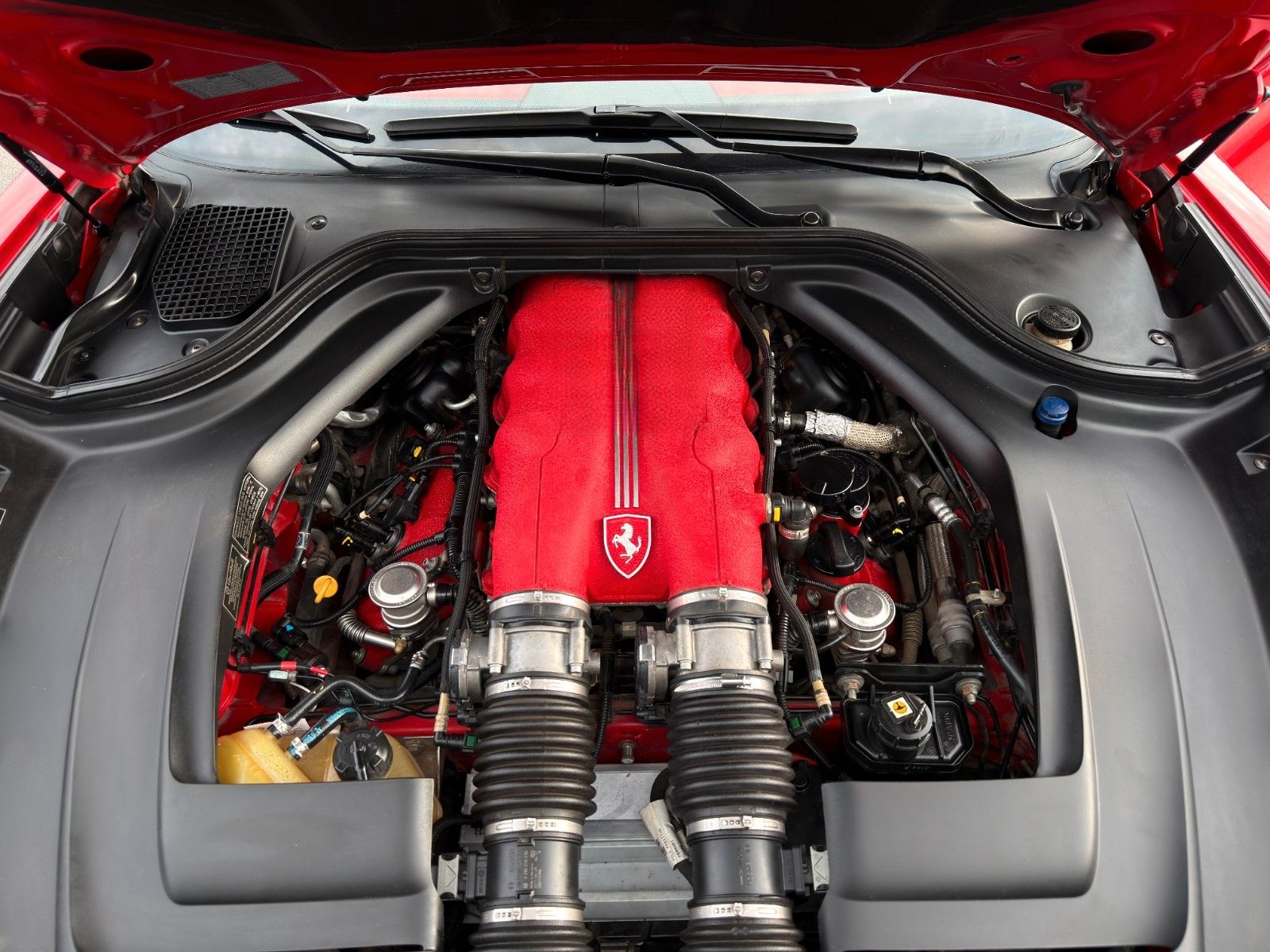 Ferrari California - Scheckheft Ferrari - TÜV NEU foto 17