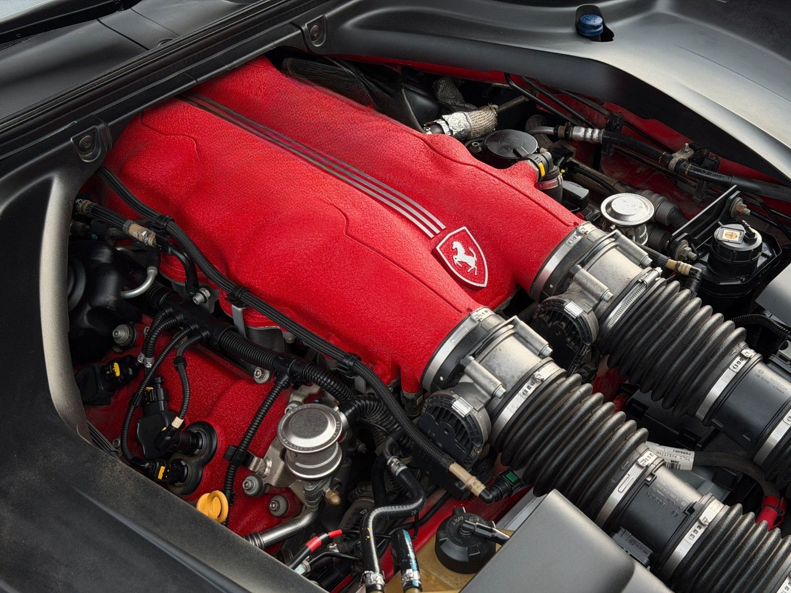 Ferrari California - Scheckheft Ferrari - TÜV NEU foto 18